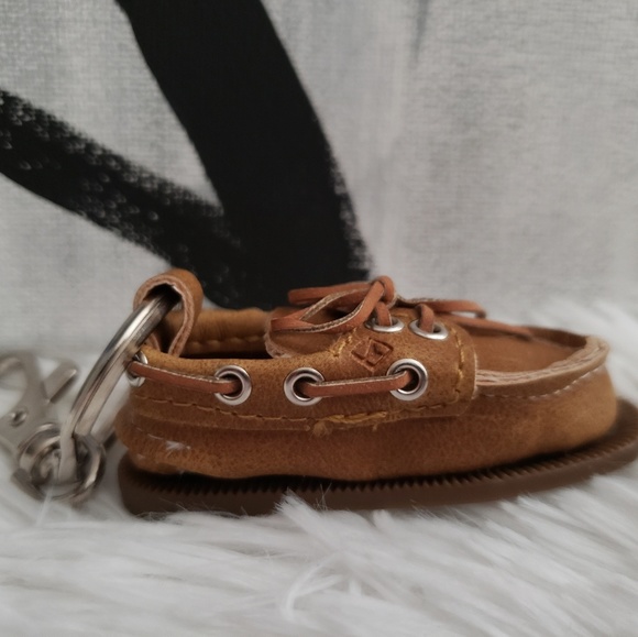 sperry boot keychain